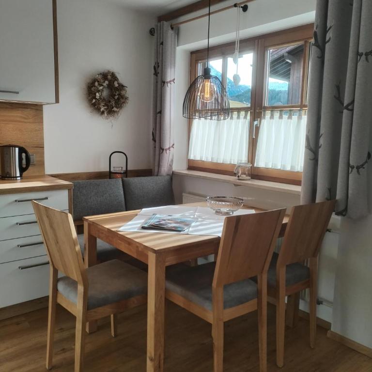 Ferienwohnung Bergkristall - Apartment mit Blick auf die Berge - 12