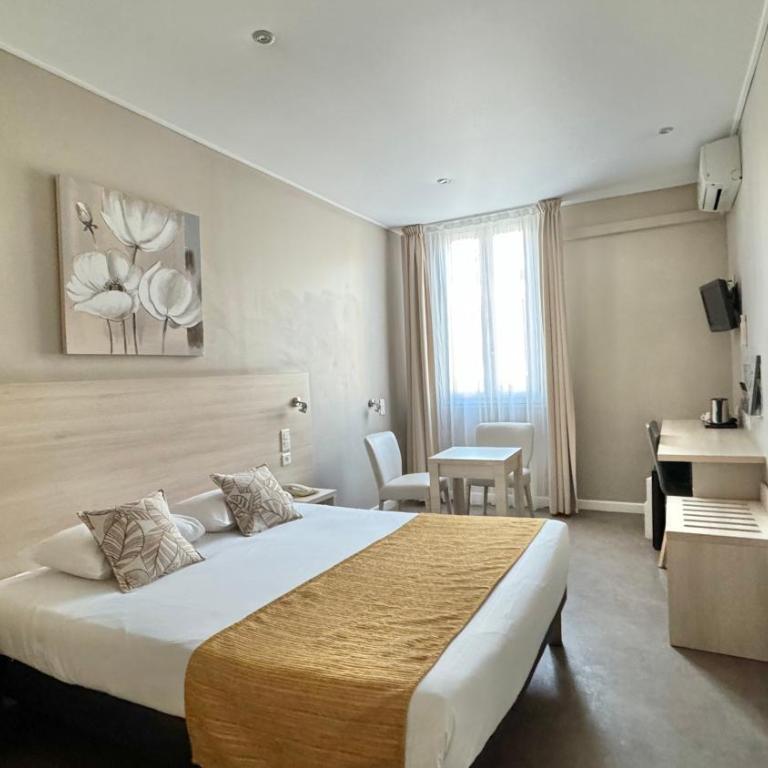 Hôtel Helvétique - Chambre Double Supérieure - 1