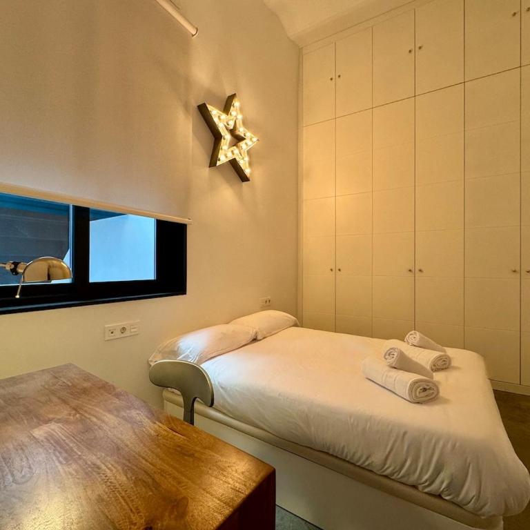 06 Alameda Luxury - One-Bedroom Apartment - 13