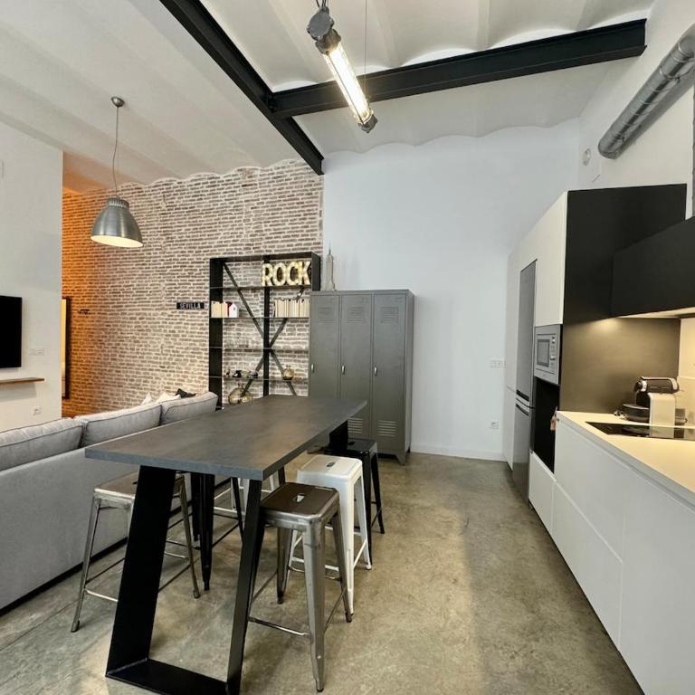 06 Alameda Luxury - One-Bedroom Apartment - 18