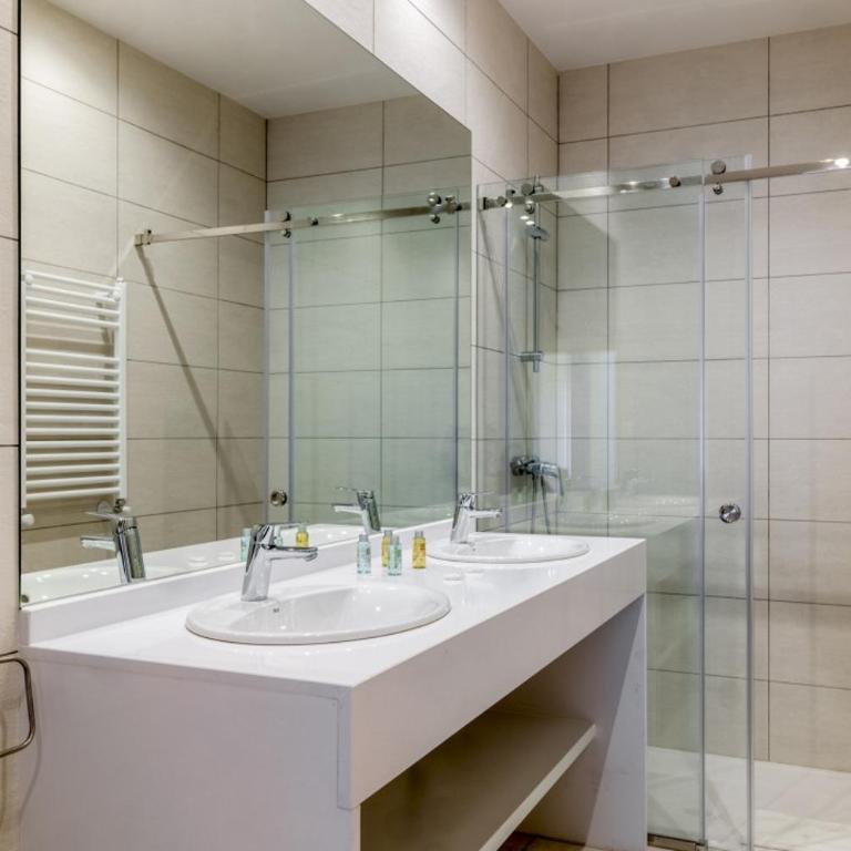 Modern and Bright - 3 Bedrooms 3 Bathrooms - Goya - Apartment - 21