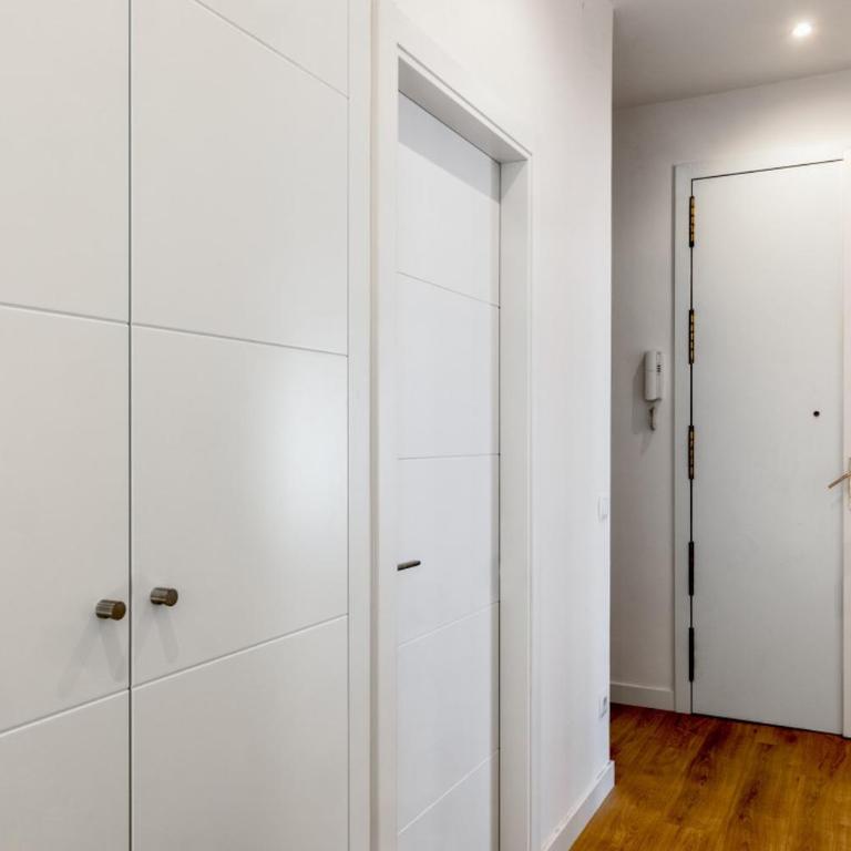 Modern and Bright - 3 Bedrooms 3 Bathrooms - Goya - Apartment - 26