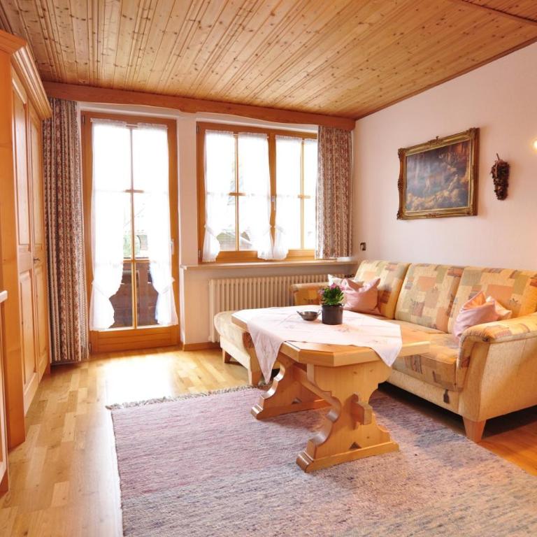 Gästehaus Renn - Zentral in Oberstdorf - Apartment mit 1 Schlafzimmer - 2