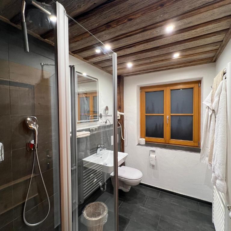 Gästehaus Renn - Zentral in Oberstdorf - Apartment mit 1 Schlafzimmer, Balkon und Bergblick - 3