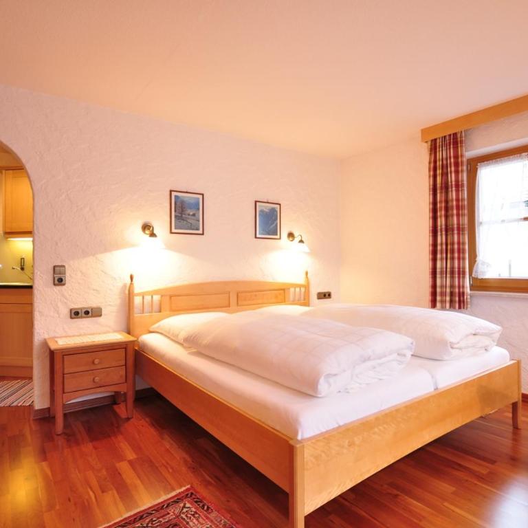 Gästehaus Renn - Zentral in Oberstdorf - Apartment mit 1 Schlafzimmer, Balkon und Bergblick - 3