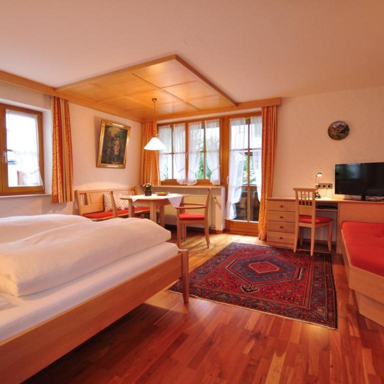 Gästehaus Renn - Zentral in Oberstdorf - Apartment mit 1 Schlafzimmer, Balkon und Bergblick - 5
