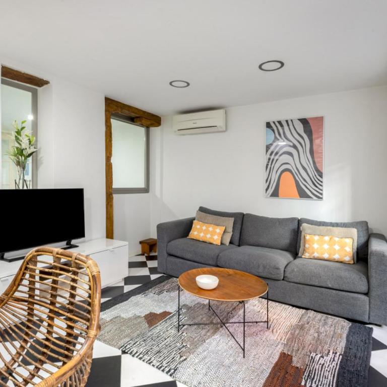 Modern and Bright -2 Bedrooms 1 Bathroom-Lavapies - Two-Bedroom Apartment - 2