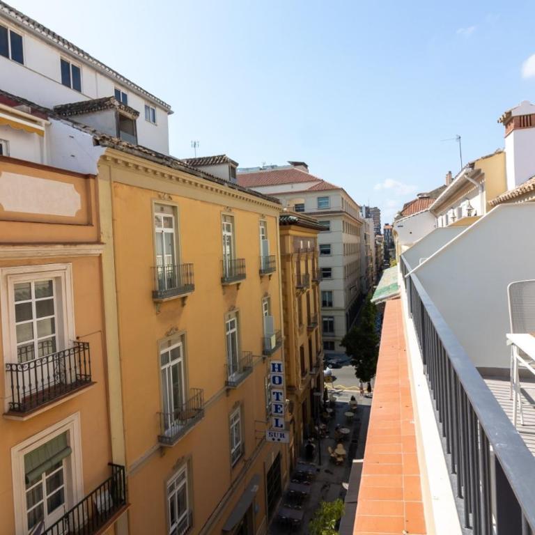 GRUND SUITES GALLERY by FreshApartments - Studio with Terrace - 16
