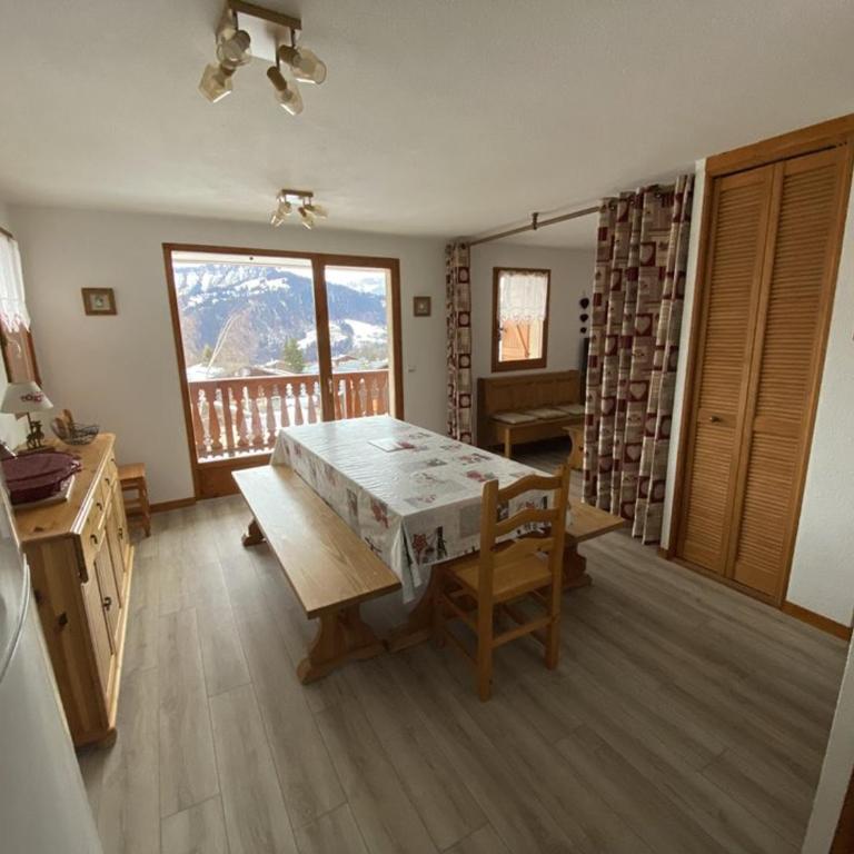 Duplex 8 pers. à 200m des pistes avec garage - Three-Bedroom Apartment - 8