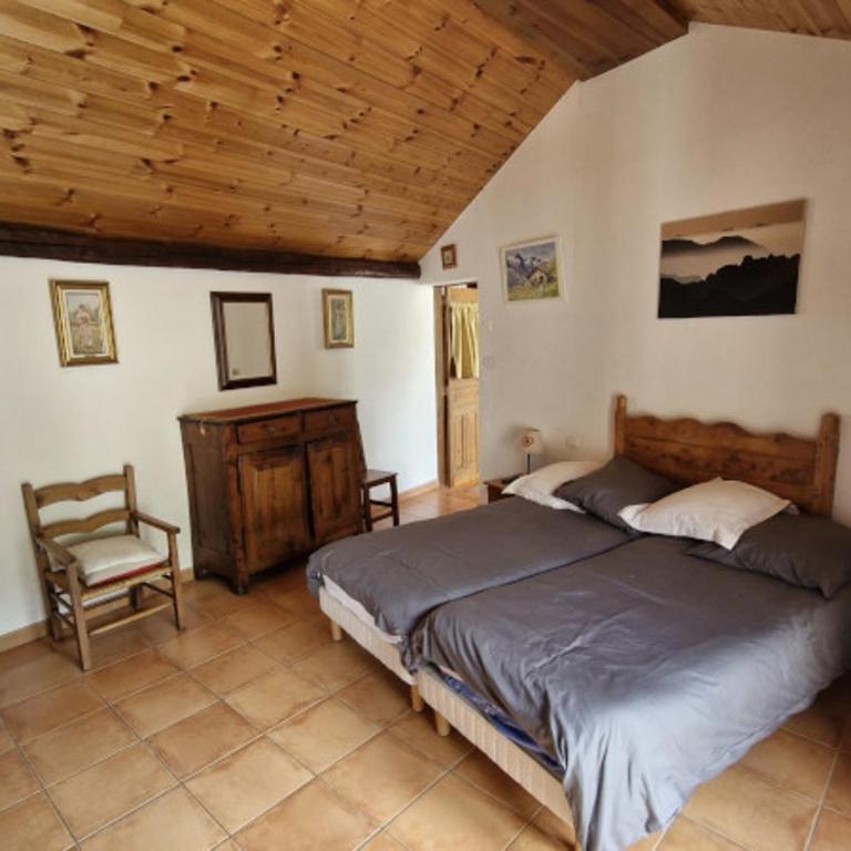 Chalet 11 pers, 5 ch, pied des pistes, balcon, parking, Wi-Fi, cheminée, Serre Chevalier - FR-1-762-27 - Appartement - 6