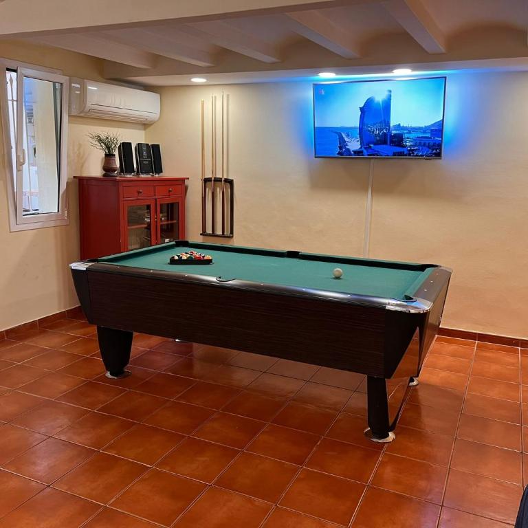 Ramblas Rentals Central Duplex 4BR Terrace Pool Table & Ping Pong - Apartment - 29