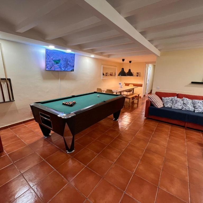 Ramblas Rentals Central Duplex 4BR Terrace Pool Table & Ping Pong - Apartment - 40