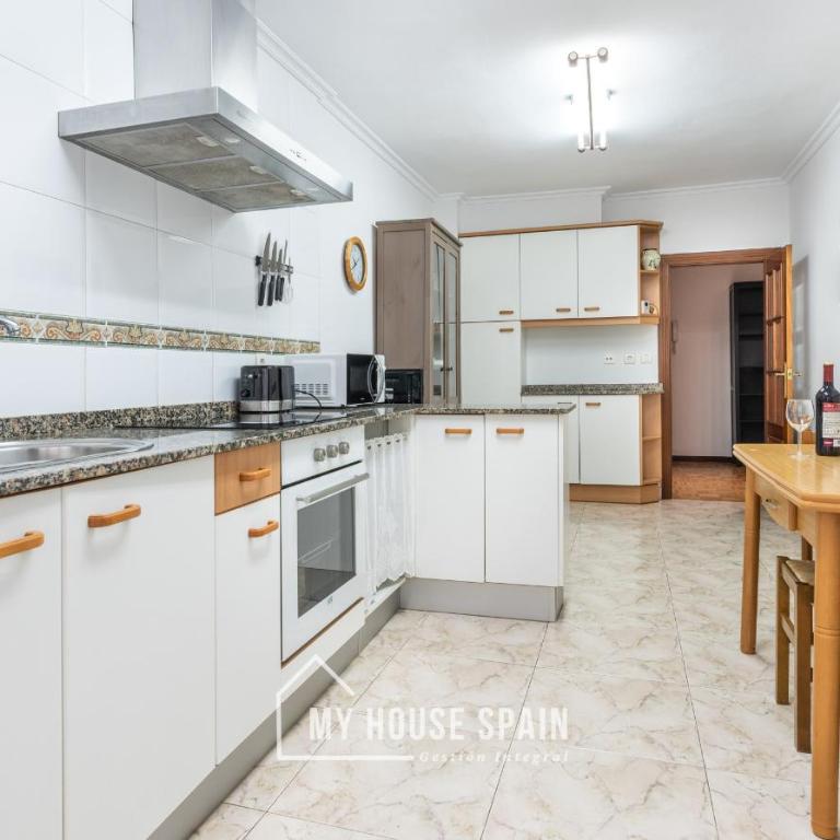 MyHouseSpain - Piso nuevo en el centro de Gijón - Apartamento de 2 dormitorios - 2