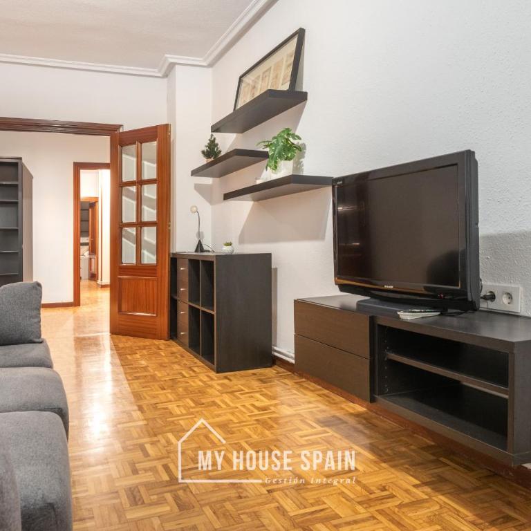 MyHouseSpain - Piso nuevo en el centro de Gijón - Apartamento de 2 dormitorios - 1