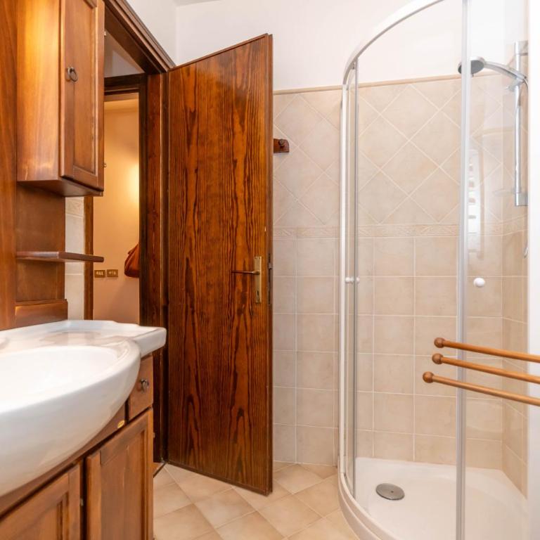 Suite Monte Pelsa - Monolocale con Balcone - 10
