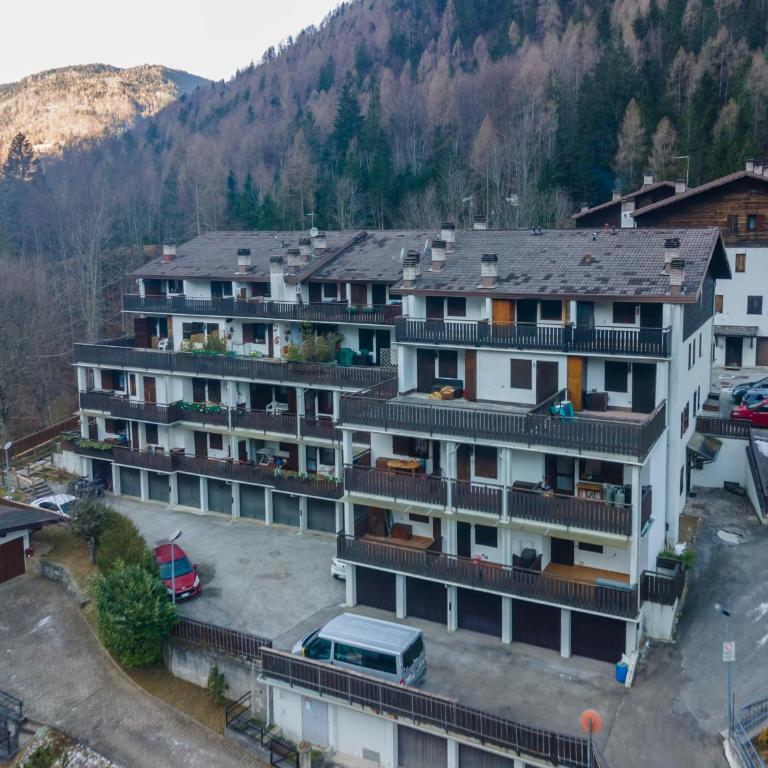 Suite Monte Pelsa - Monolocale con Balcone - 14