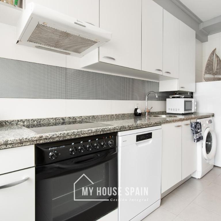 MyHouseSpain- Precioso piso Playa Poniente - Apartamento de 2 dormitorios - 4