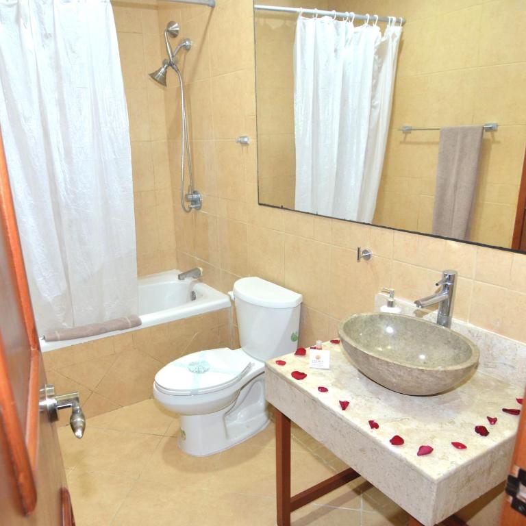 Rinconada del Mar APTS - Two-Bedroom Apartment with Balcony - 11