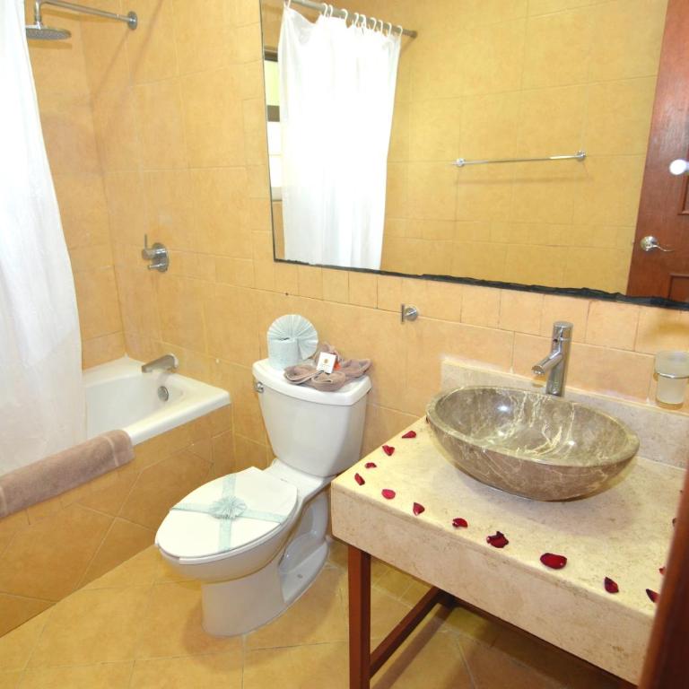 Rinconada del Mar APTS - Two-Bedroom Apartment with Balcony - 5