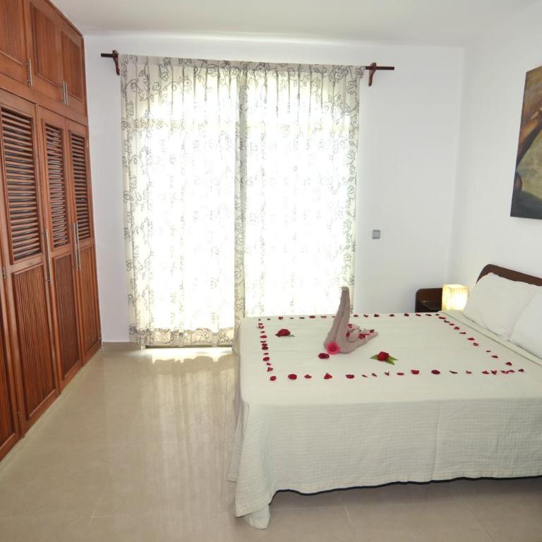 Rinconada del Mar APTS - Two-Bedroom Apartment with Balcony - 4