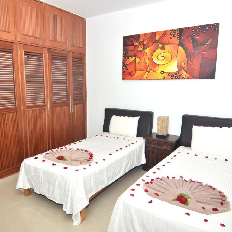 Rinconada del Mar APTS - Two-Bedroom Apartment with Balcony - 8