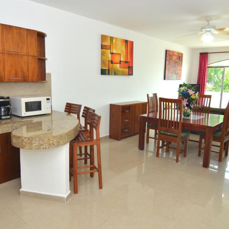 Rinconada del Mar APTS - Apartment with City View - 10