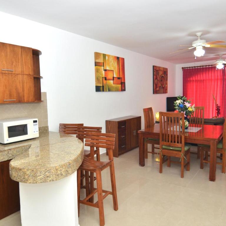 Rinconada del Mar APTS - Apartment with City View - 9