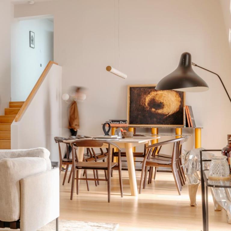 Hotel de Pourtales - Three-Bedroom Deluxe Apartment - 4