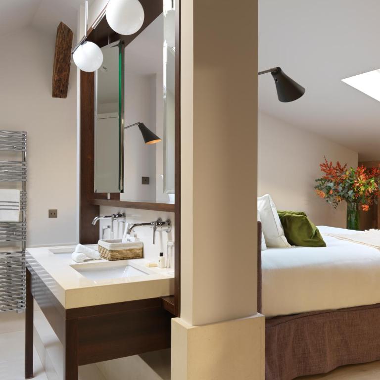 Hotel de Pourtales - Three-Bedroom Loft Apartment - 7