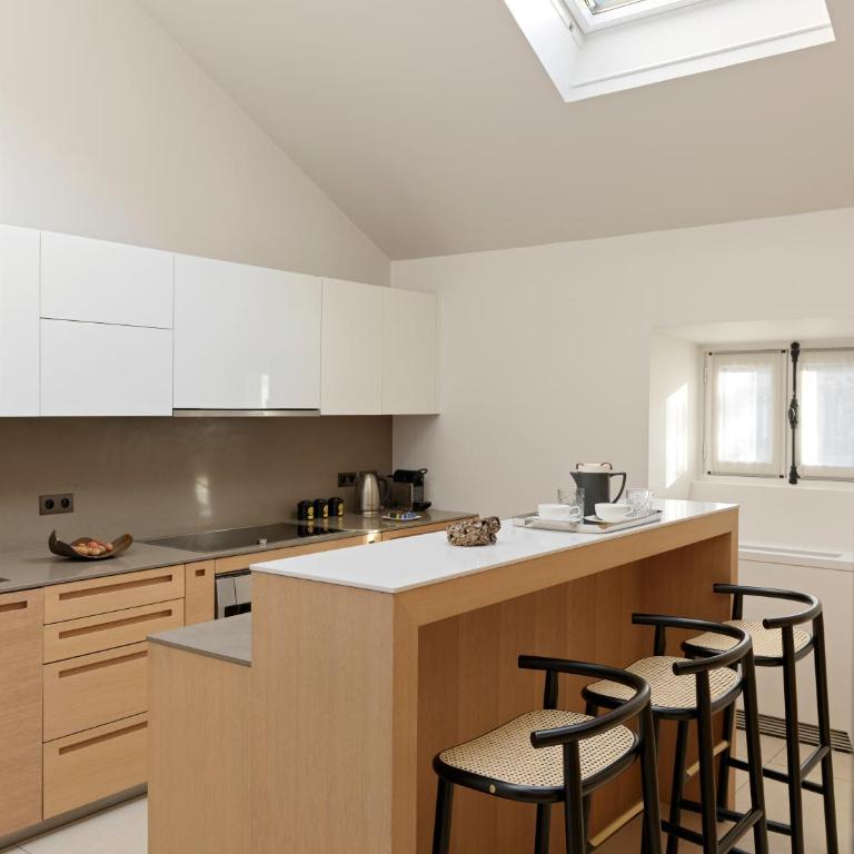 Hotel de Pourtales - Three-Bedroom Loft Apartment - 6
