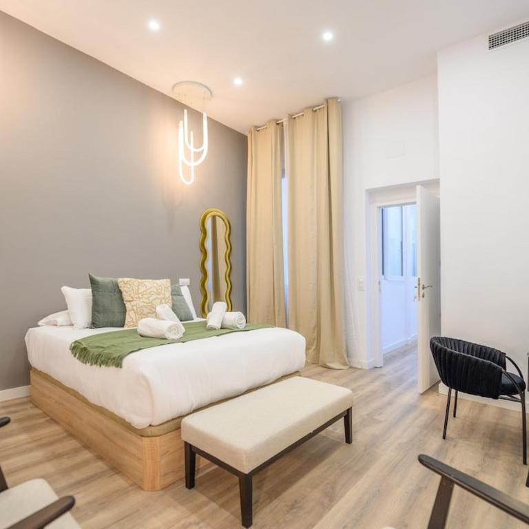 Comfort & Street Style - Your Perfe Floor Temporal SBE351D - Three-Bedroom Apartment - 1