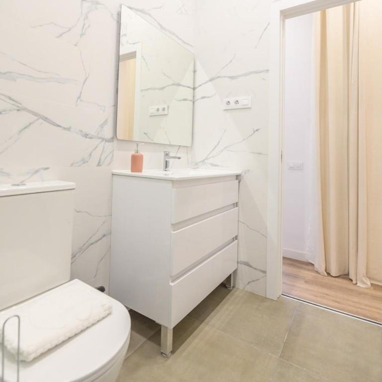 Comfort & Street Style - Your Perfe Floor Temporal SBE351D - Three-Bedroom Apartment - 28