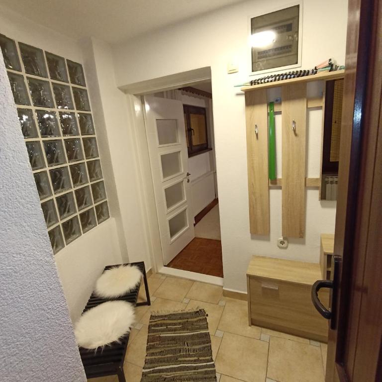 GRBAVICA COZY APARTMENT - free parking - One-Bedroom Apartment - 18