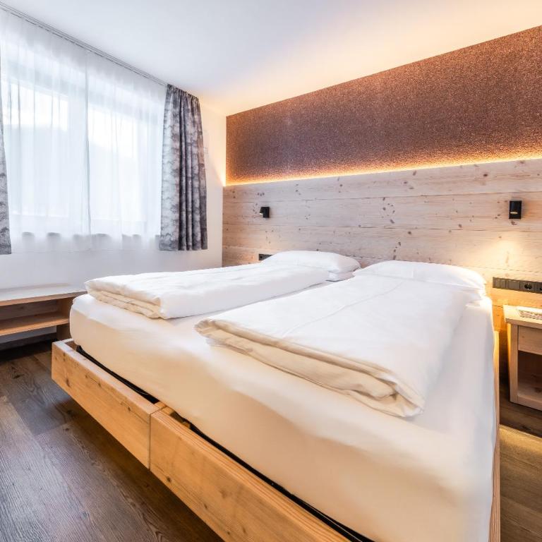 CHALET ARIA Stay Mountain Relax - Appartamento Deluxe con 2 Camere da Letto e Balcone - 4