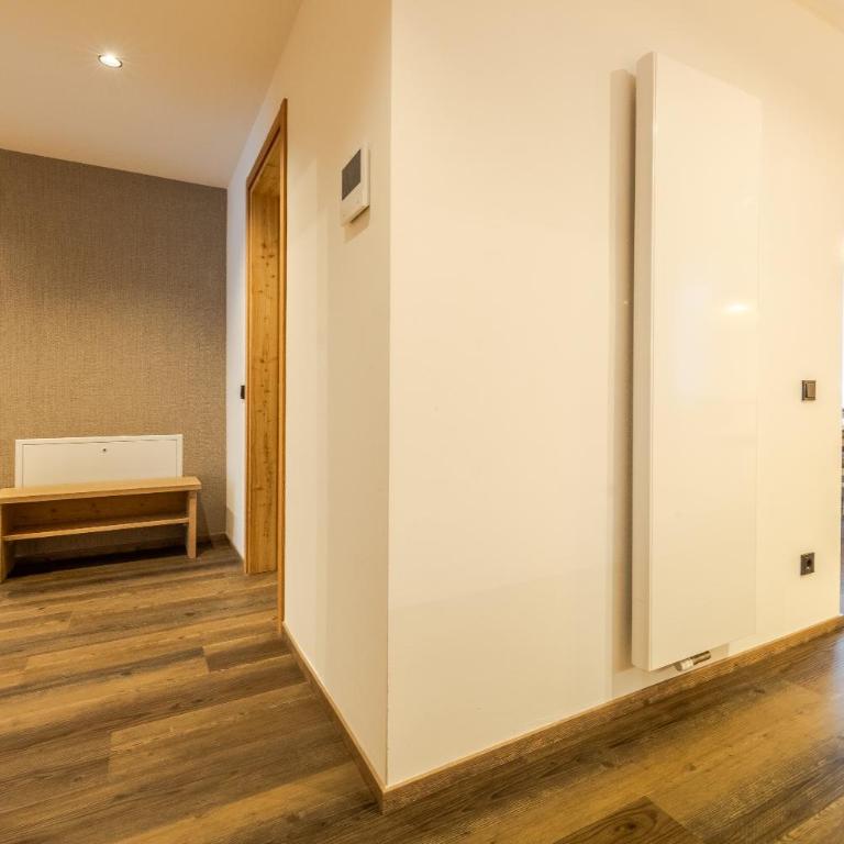 CHALET ARIA Stay Mountain Relax - Appartamento Deluxe con 2 Camere da Letto e Balcone - 10