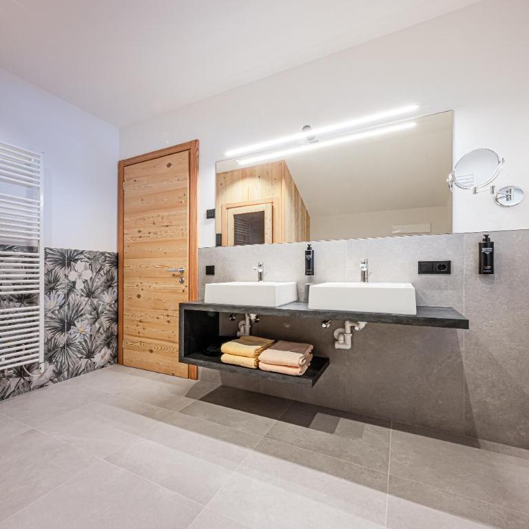 CHALET ARIA Stay Mountain Relax - Appartamento Deluxe con 2 Camere da Letto e Balcone - 9