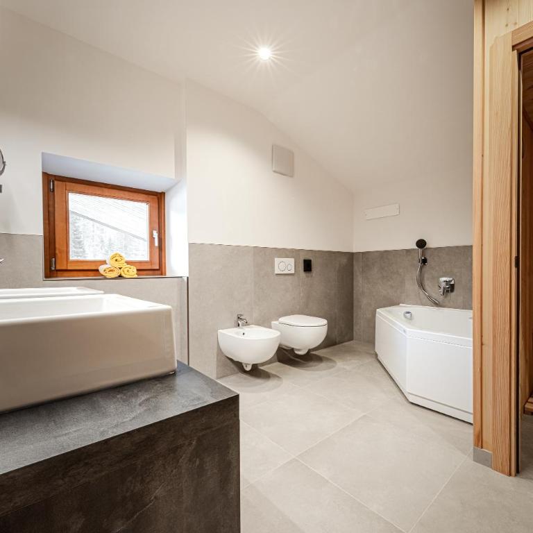 CHALET ARIA Stay Mountain Relax - Appartamento Deluxe con 2 Camere da Letto e Balcone - 13