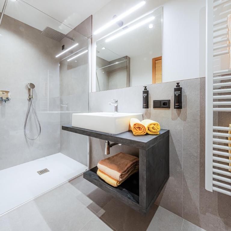 CHALET ARIA Stay Mountain Relax - Appartamento Deluxe con 2 Camere da Letto e Balcone - 19