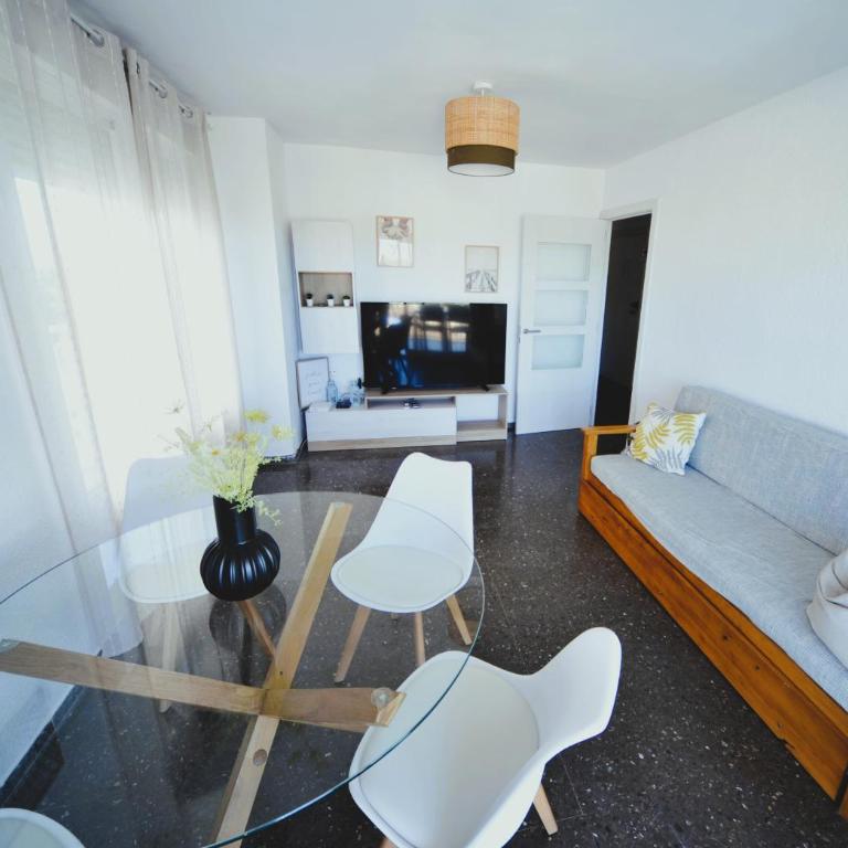 ESTORIL I Orange Costa - Two-Bedroom Apartment with Balcony and Terrace - 8