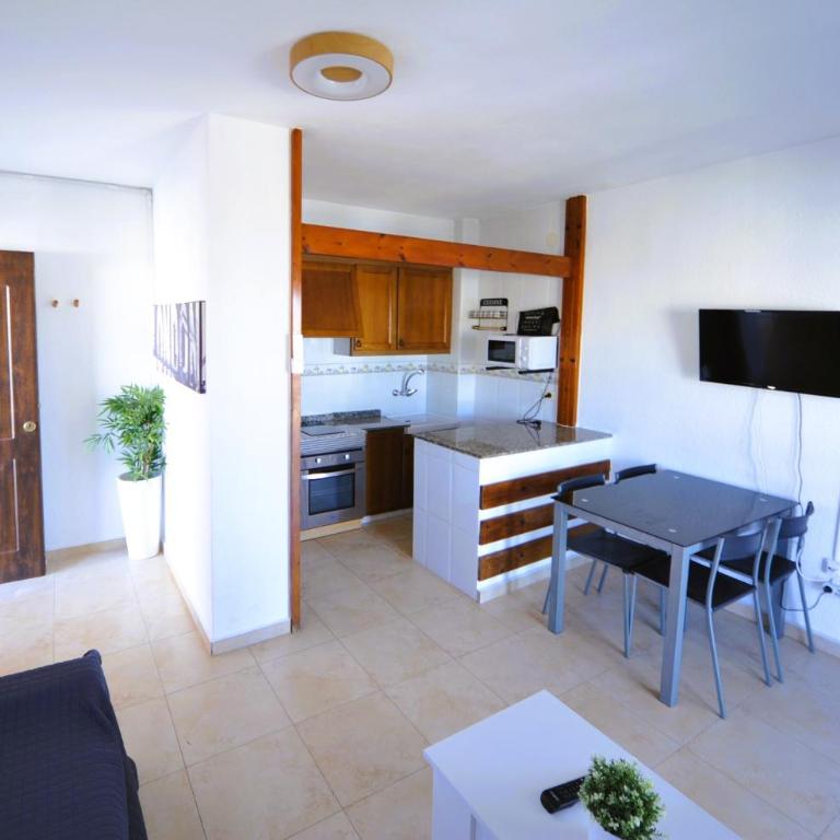 Apartamento ESTORIL II Primera linea - One-Bedroom Apartment with Pool View - 17