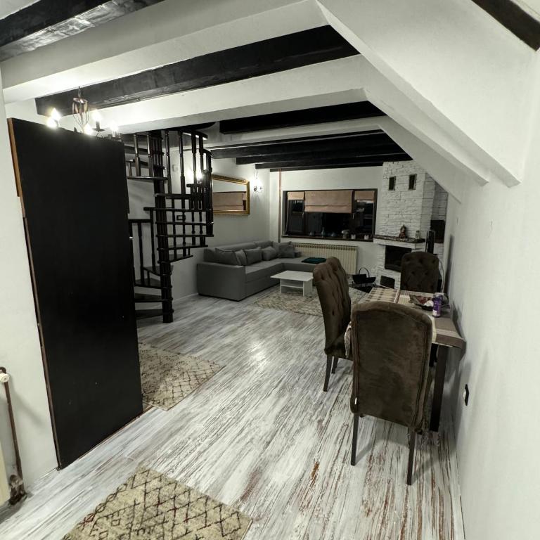 Cassa Alpin White - One-Bedroom Apartment - 1