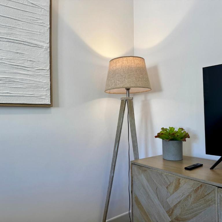 Oasis Studio II Marbella Center with mountain views - EaW Homes - One-Bedroom Apartment with View - 10