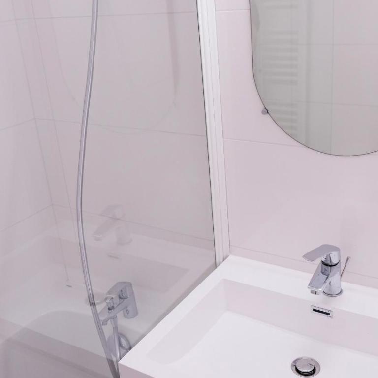 Grand appartement Rue Caponiere - Centre de Caen à pied - One-Bedroom Apartment - 10