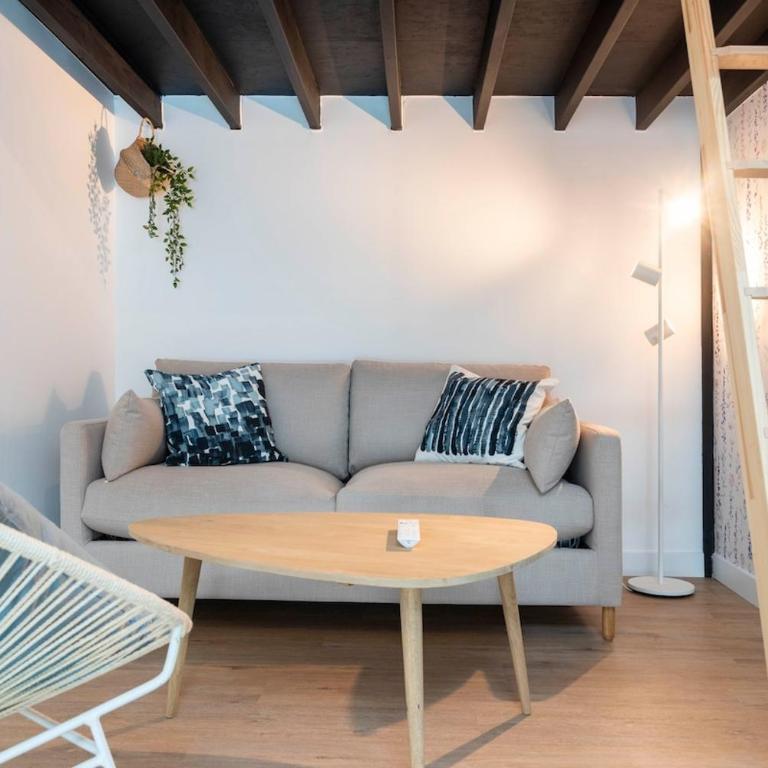 Centre Caen - proche St-Sauveur - 4 voyageurs - Appartamento con 1 Camera da Letto - 8