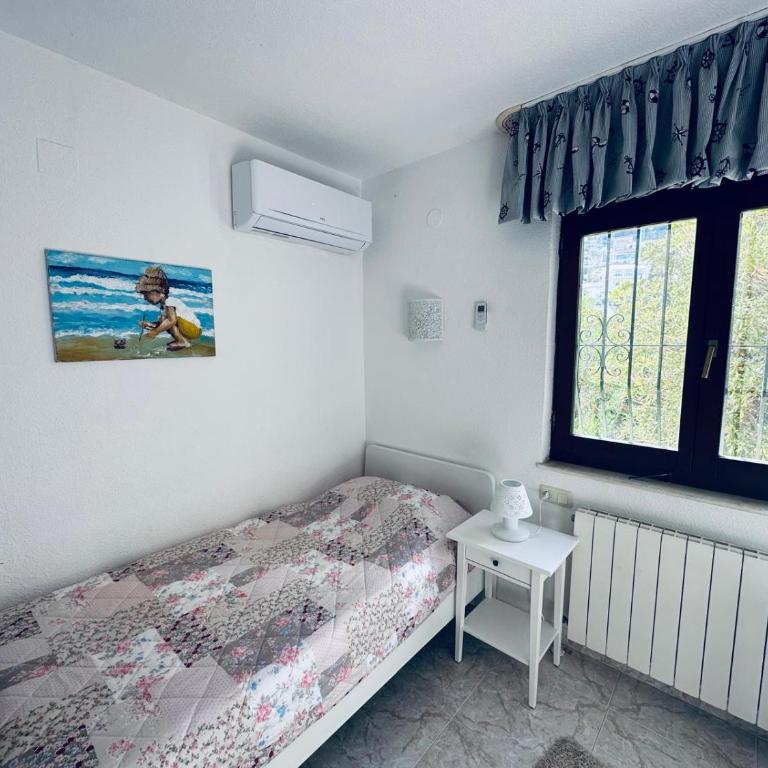 "Traumhaftes Ferienhaus mit Pool und Meerblick - Cumbre del Sol erleben!" - Casa de 2 dormitorios - 28