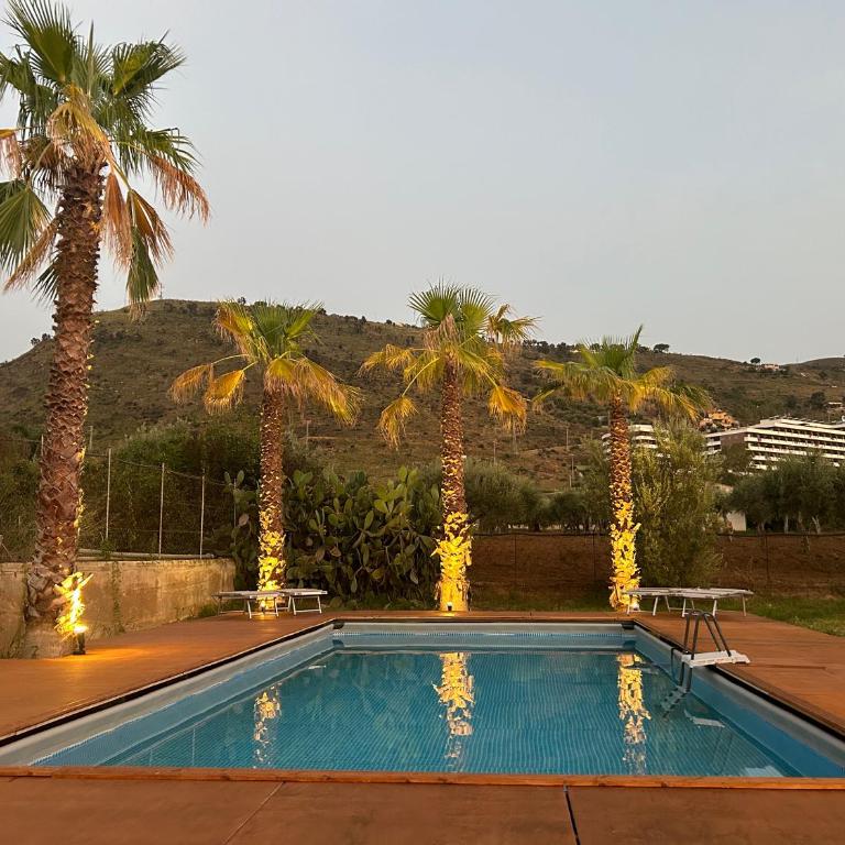 Sunset Holiday House - Two-Bedroom House - 27