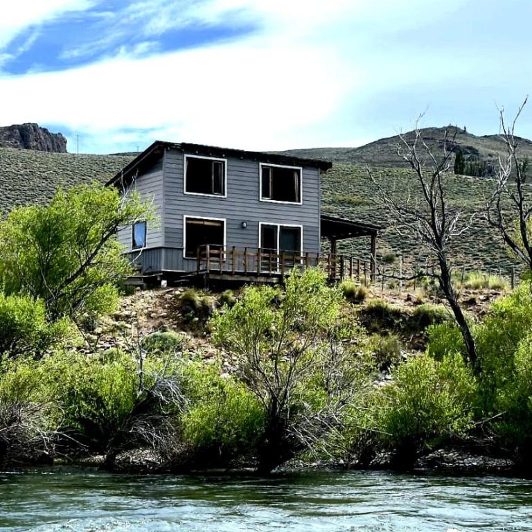 La Cabaña sobre Río Aluminé Pilo Lil - Two-Bedroom Chalet - 1