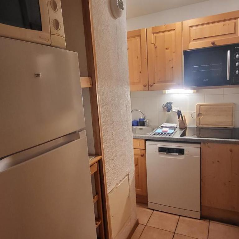 Chez Philippe - Appartements et Chalets - Panoramic Village vue Glaciers - N°171 One Bedroom Apartment CHAMOIS - with private terrace and glacier view - 7