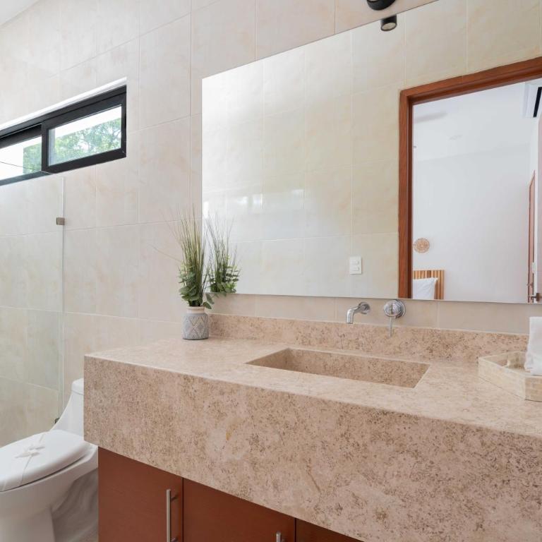 Casa Laura - Tulum - Private Townhome For 6 Guest - 3 Bedrooms - 5 Beds- Restaurant Walking Distance - Apartamento - 48