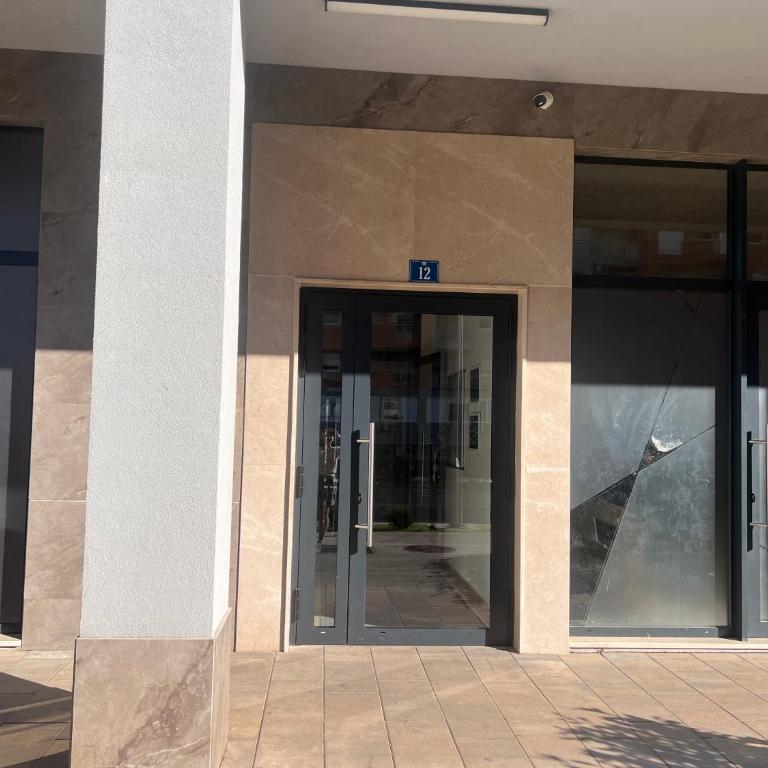 White Homes 16 - Master Quart - Studio Apartment with Balcony - 19